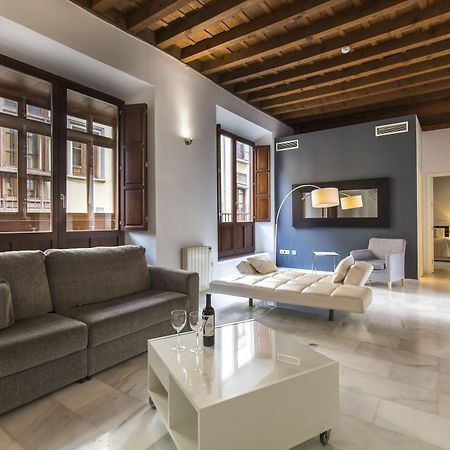 Elvira Suites Granada Bagian luar foto