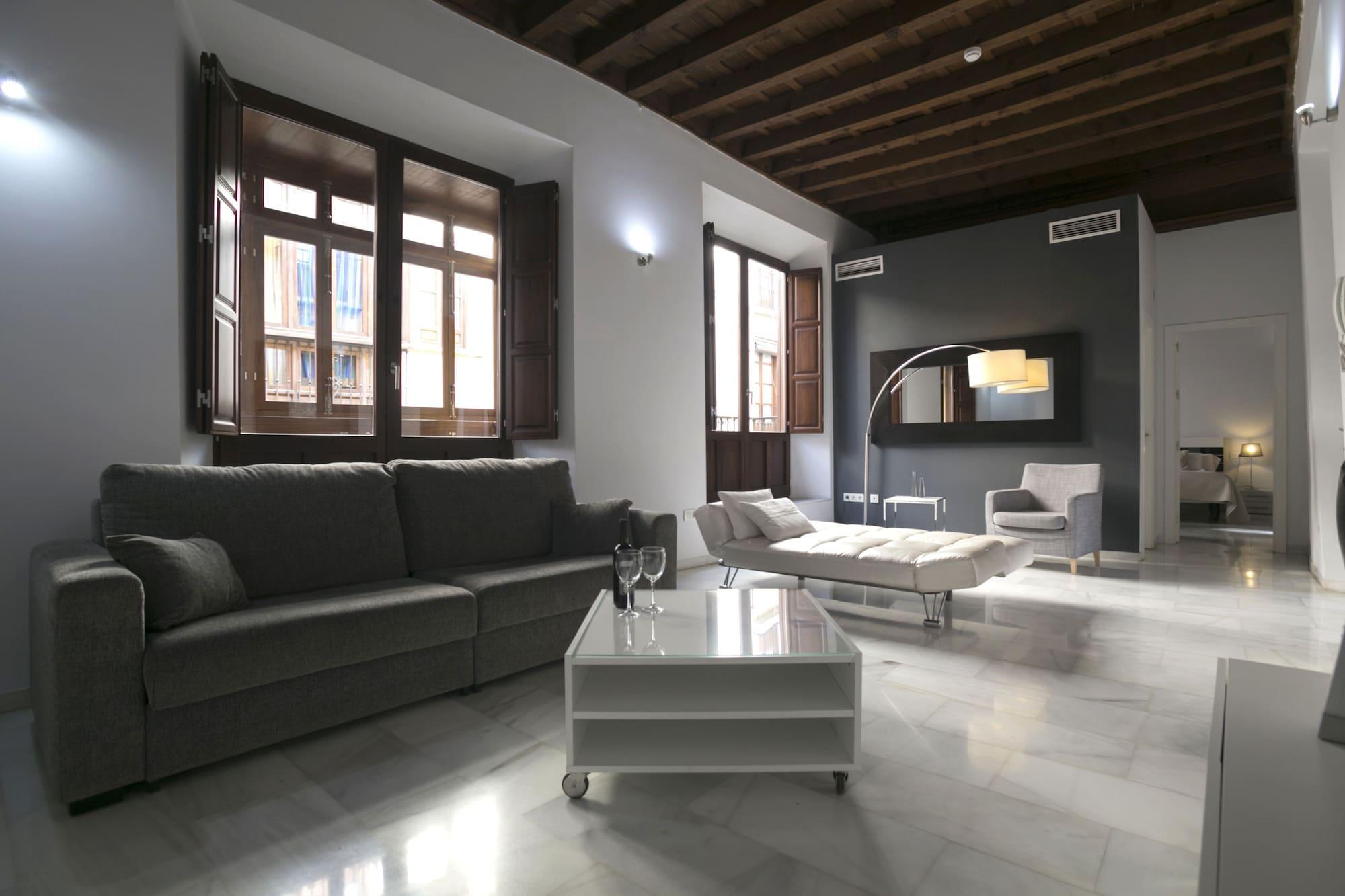 Elvira Suites Granada Bagian luar foto