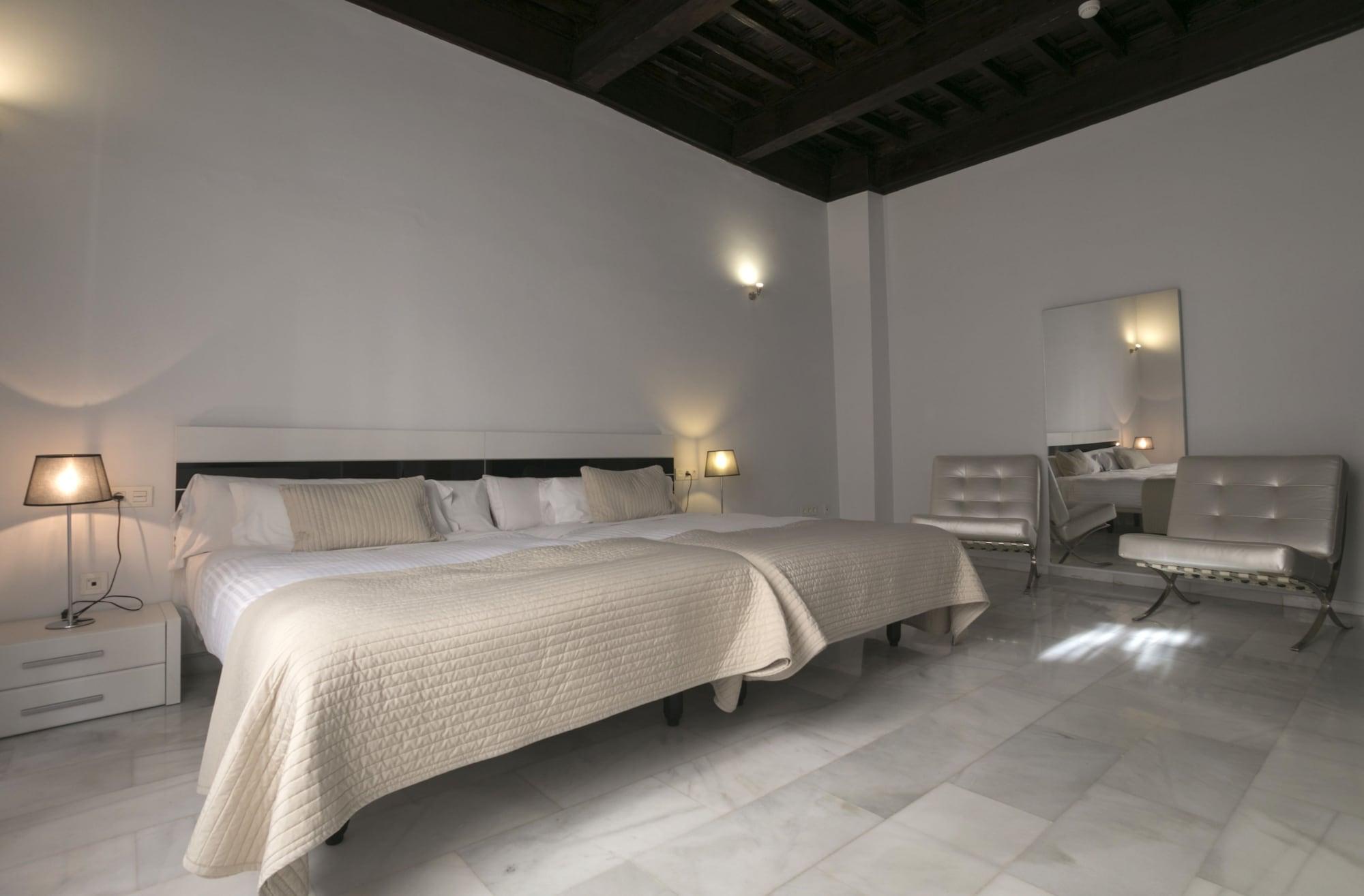 Elvira Suites Granada Bagian luar foto