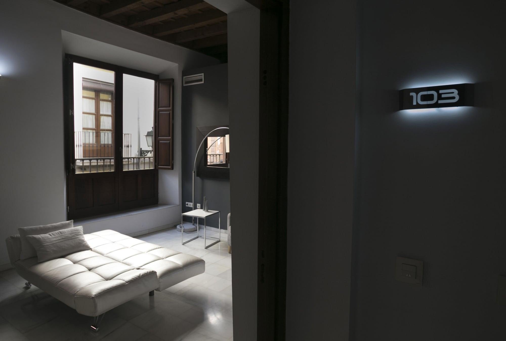 Elvira Suites Granada Bagian luar foto