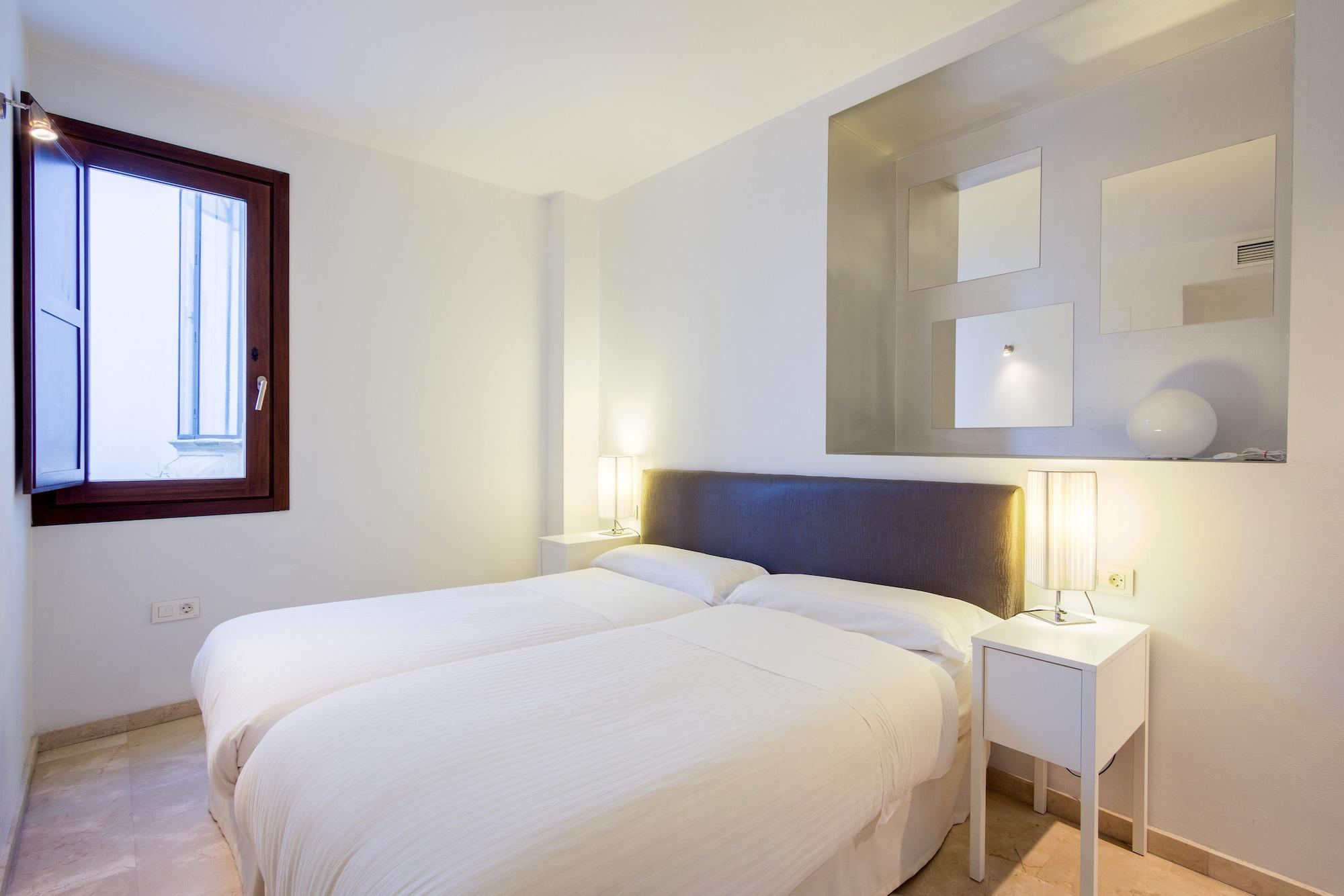 Elvira Suites Granada Bagian luar foto