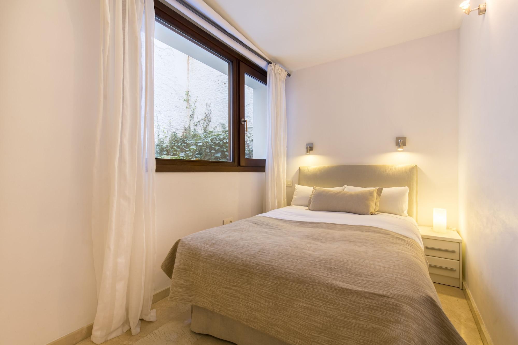Elvira Suites Granada Bagian luar foto