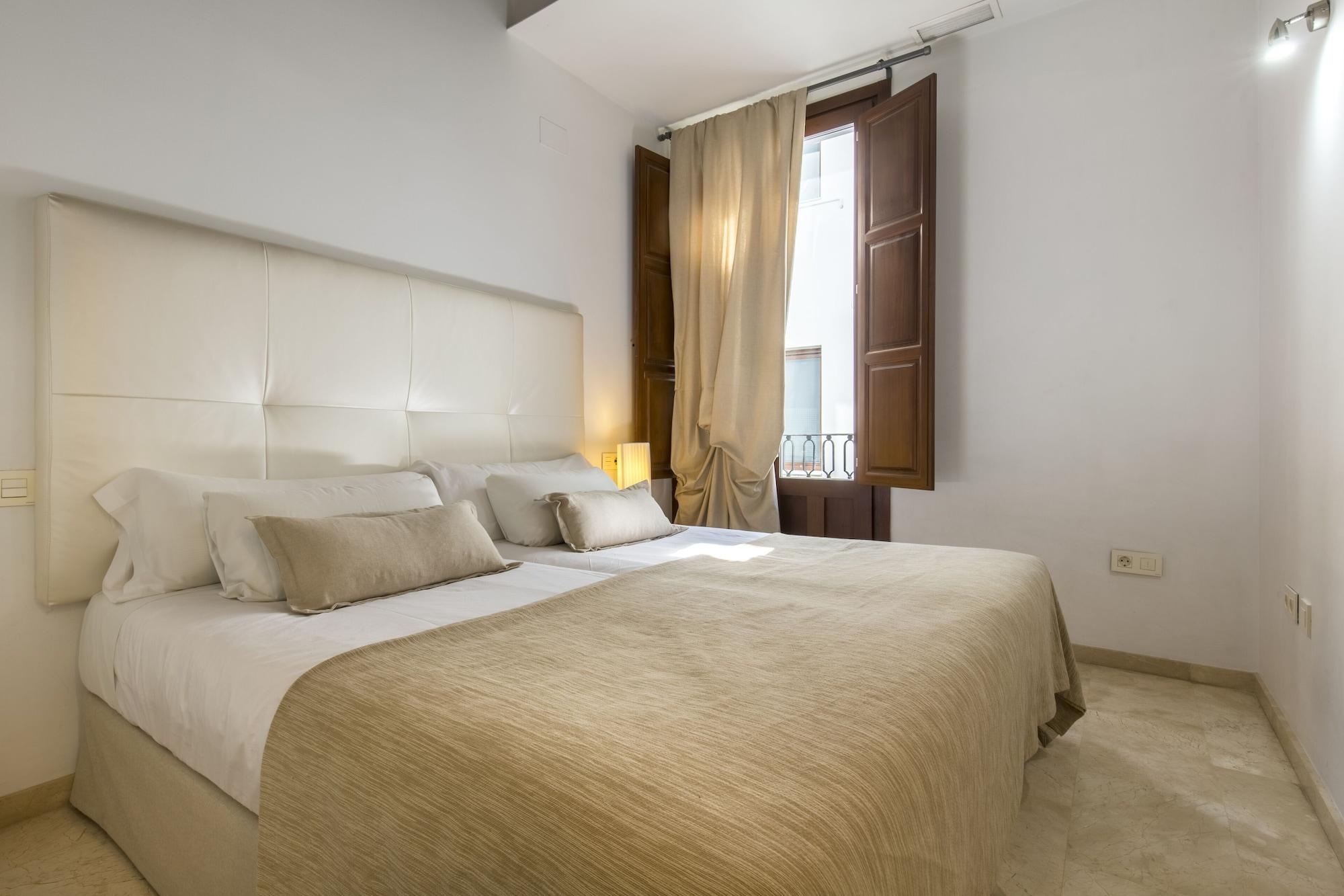 Elvira Suites Granada Bagian luar foto