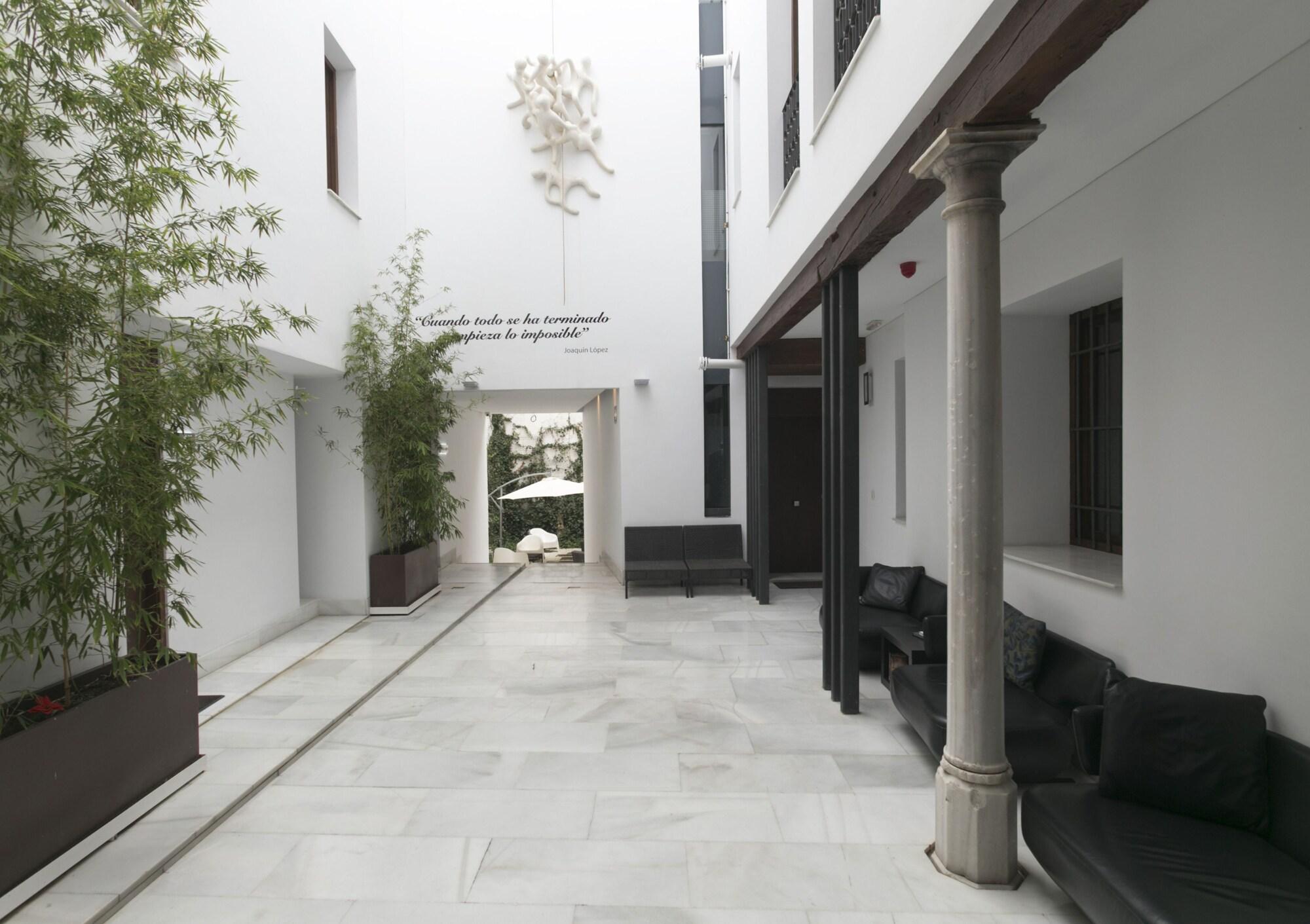 Elvira Suites Granada Bagian luar foto