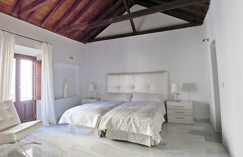 Elvira Suites Granada Bagian luar foto