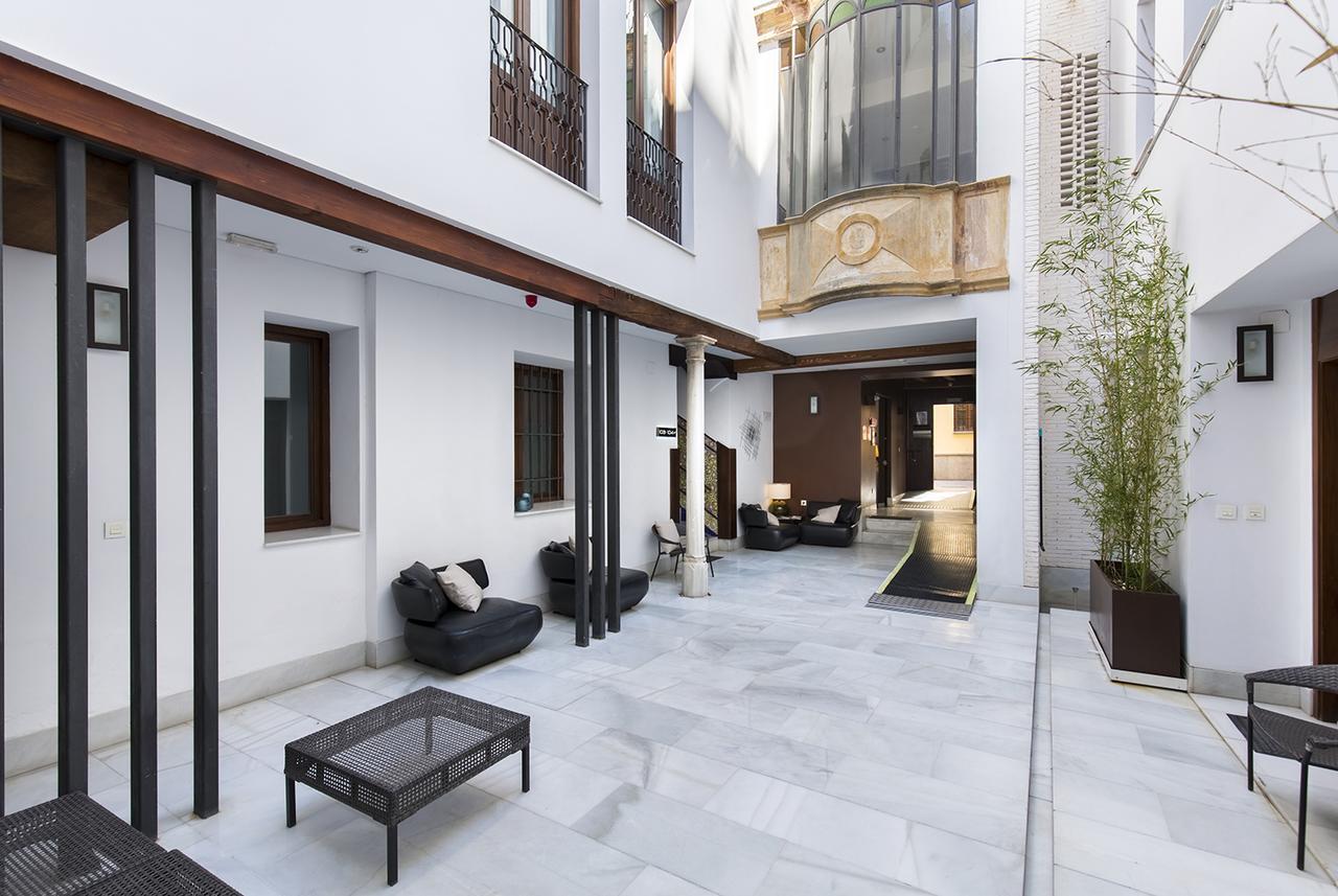 Elvira Suites Granada Bagian luar foto