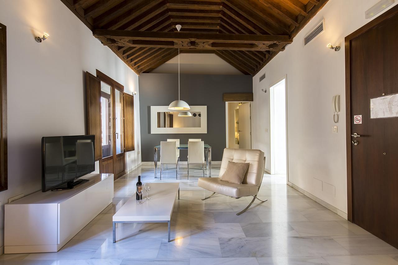 Elvira Suites Granada Bagian luar foto